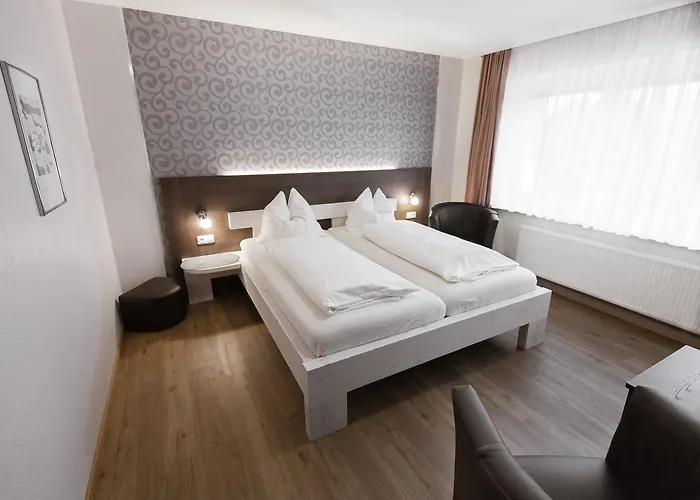 Gaestehaus Wein Im Turm Hotel Longuich