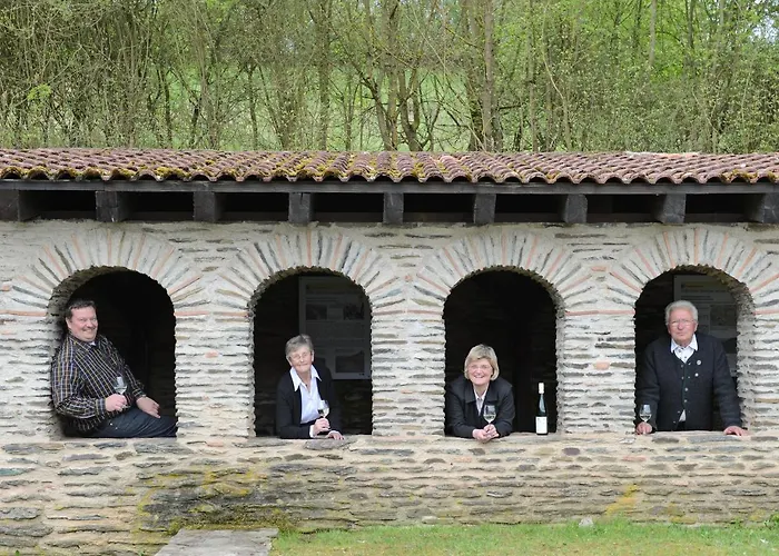 Gaestehaus Wein Im Turm Hotel Longuich